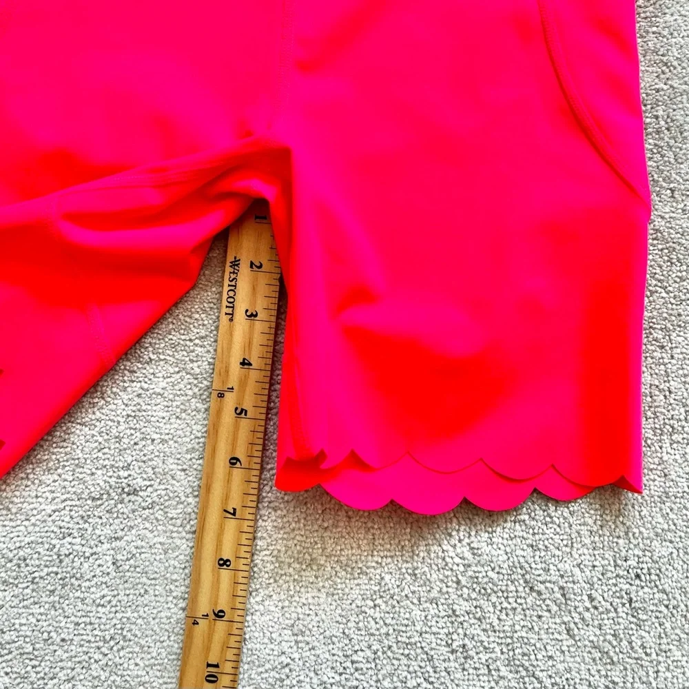 LILLY PULITZER NWT WEEKENDER HIGH RISE BIKE SHORTS SIZE MEDIUM ACTIVE SPORTY - Picture 9 of 10